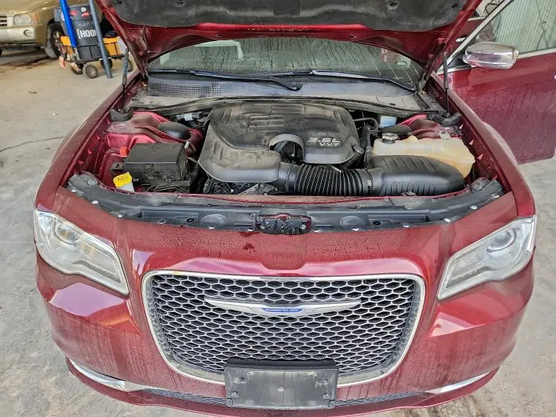 2019 CHRYSLER 300 LIMITED  