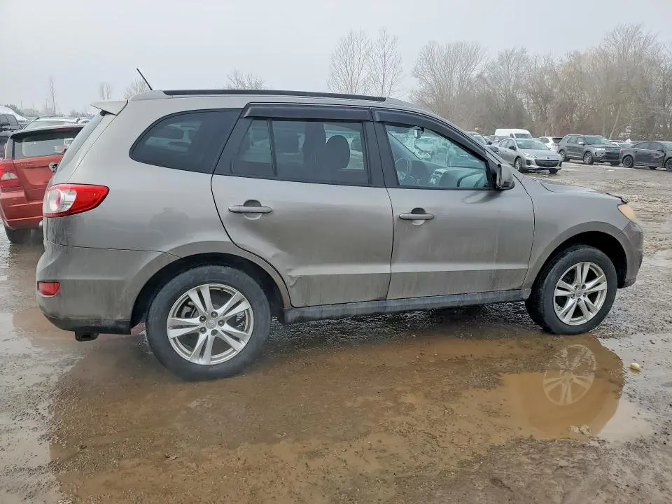 2011 HYUNDAI SANTA FE GLS  