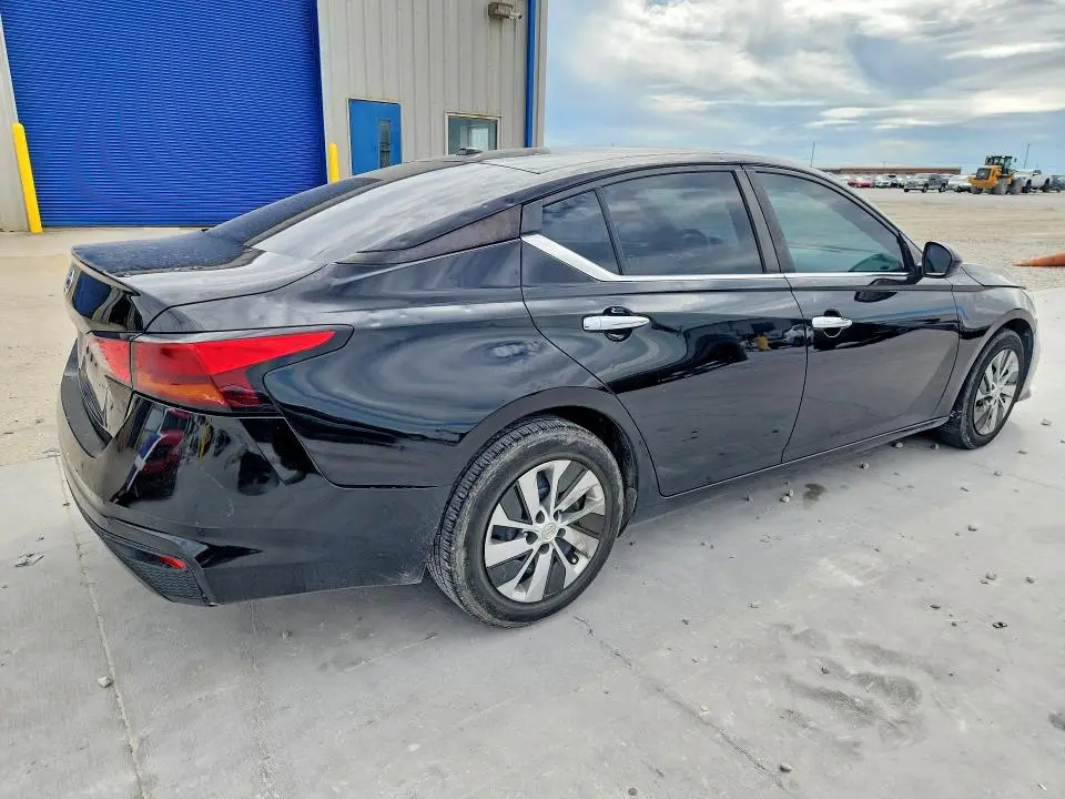 2020 NISSAN ALTIMA S  