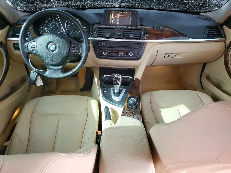 2013 BMW 320 I  