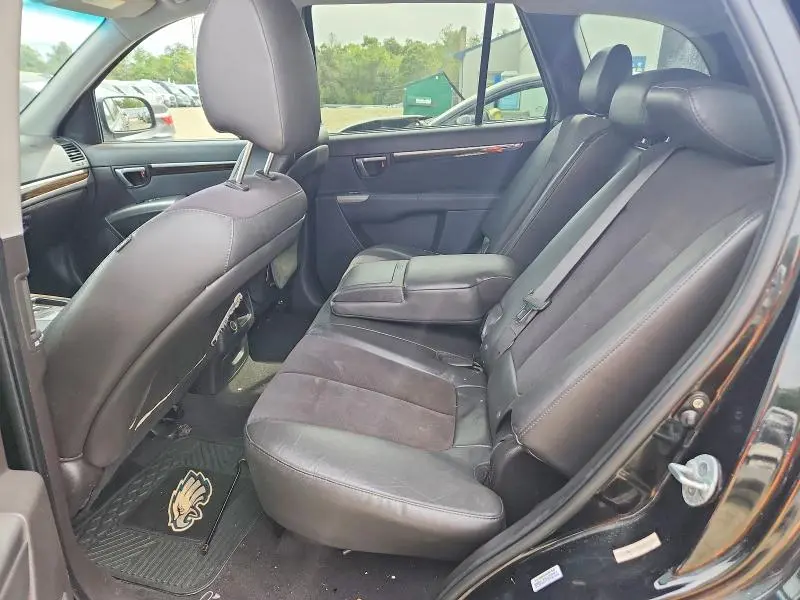 2010 HYUNDAI SANTA FE SE  