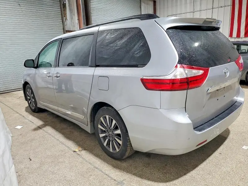 2018 TOYOTA SIENNA LIMITED PREMIUM 7-PASSENGER  