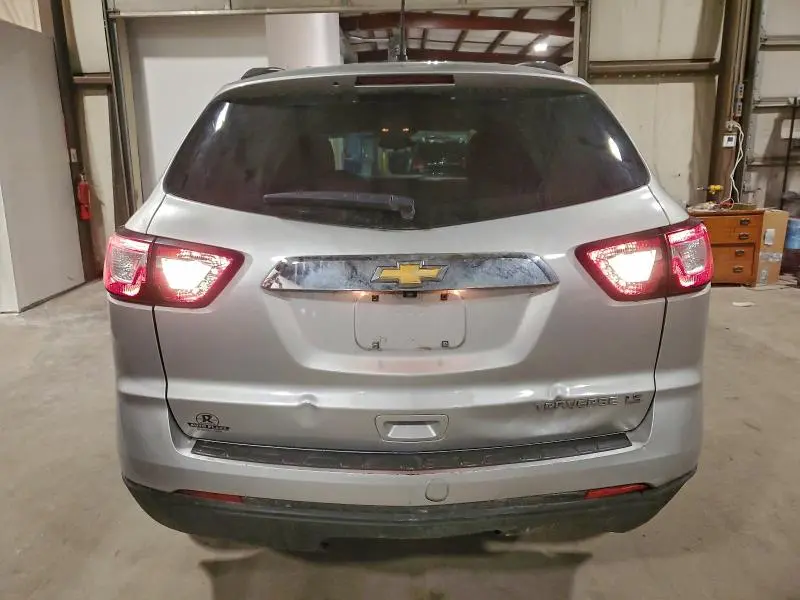 2015 CHEVROLET TRAVERSE LS  