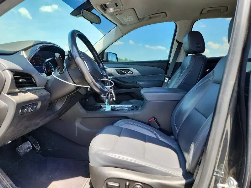 2020 CHEVROLET TRAVERSE LT  