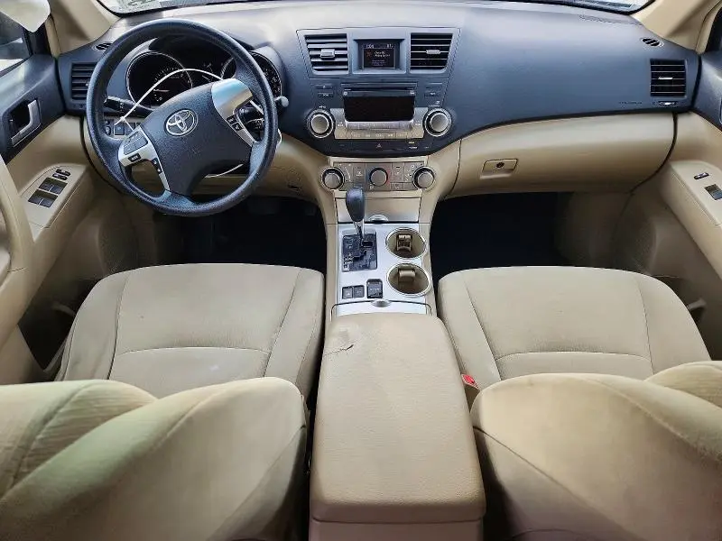 2012 TOYOTA HIGHLANDER BASE  