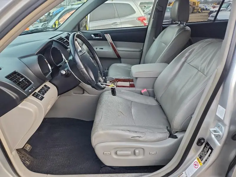 2013 TOYOTA HIGHLANDER HYBRID LIMITED  