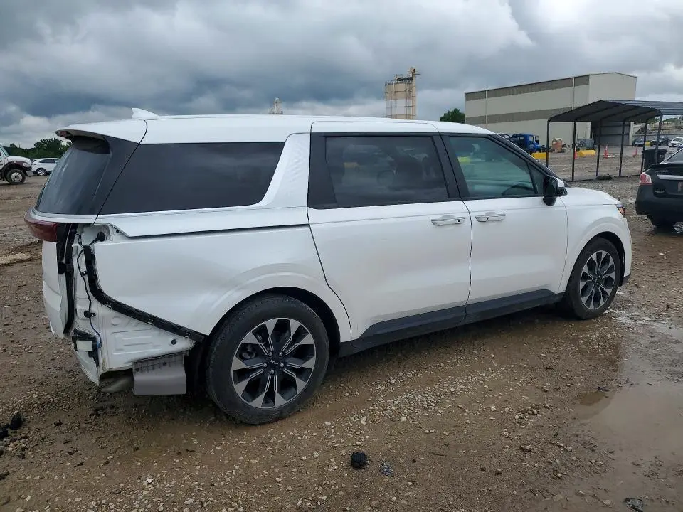 2024 KIA CARNIVAL EX  