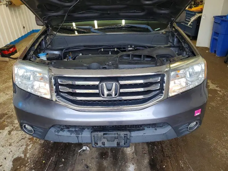 2015 HONDA PILOT SE  