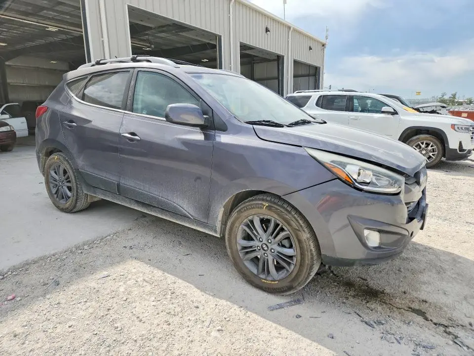 2015 HYUNDAI TUCSON SE  