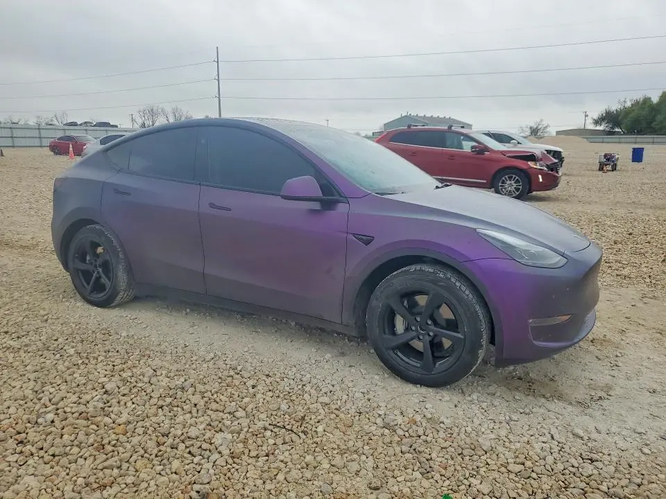 2024 TESLA MODEL Y   