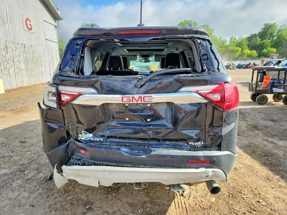 2018 GMC ACADIA SLT-2  