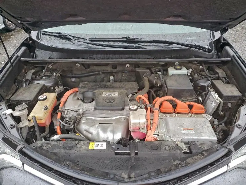 2017 TOYOTA RAV4 HV LE  