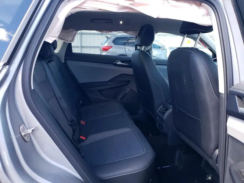 2024 VOLKSWAGEN TAOS SE  