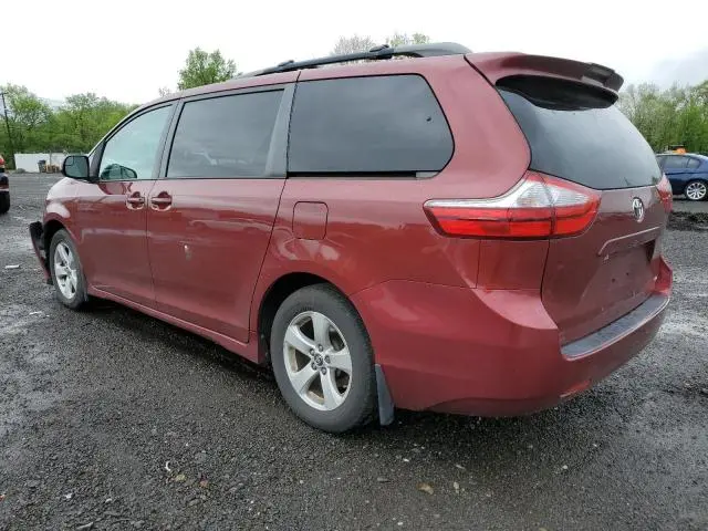2019 TOYOTA SIENNA LE  