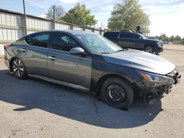 2021 NISSAN ALTIMA SV  