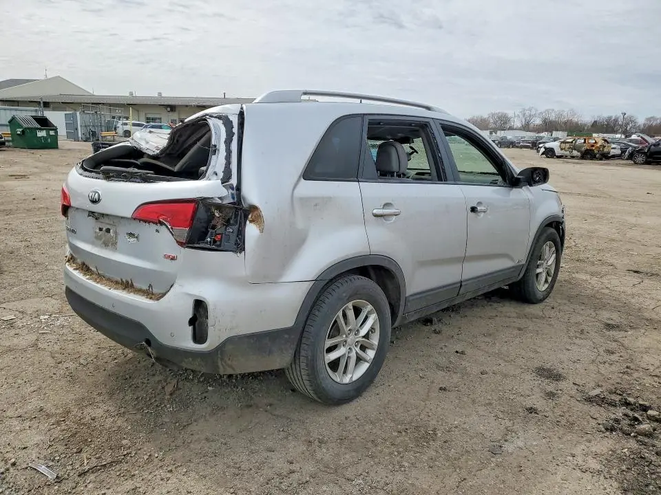 2015 KIA SORENTO LX  