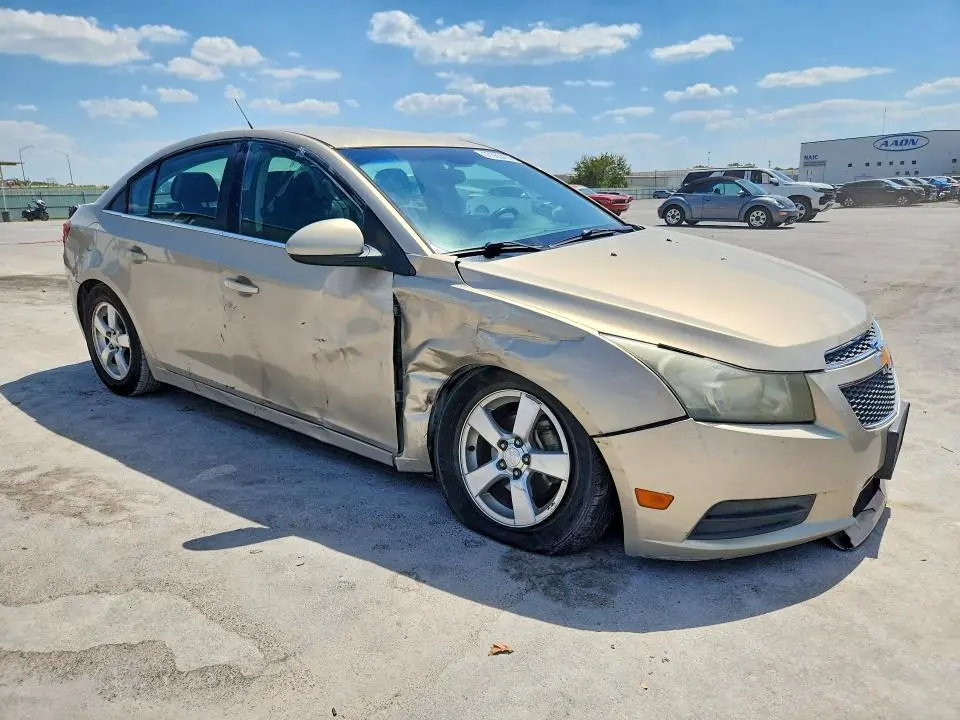 2012 CHEVROLET CRUZE LT  