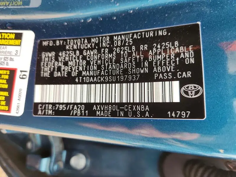 2025 TOYOTA CAMRY LE  