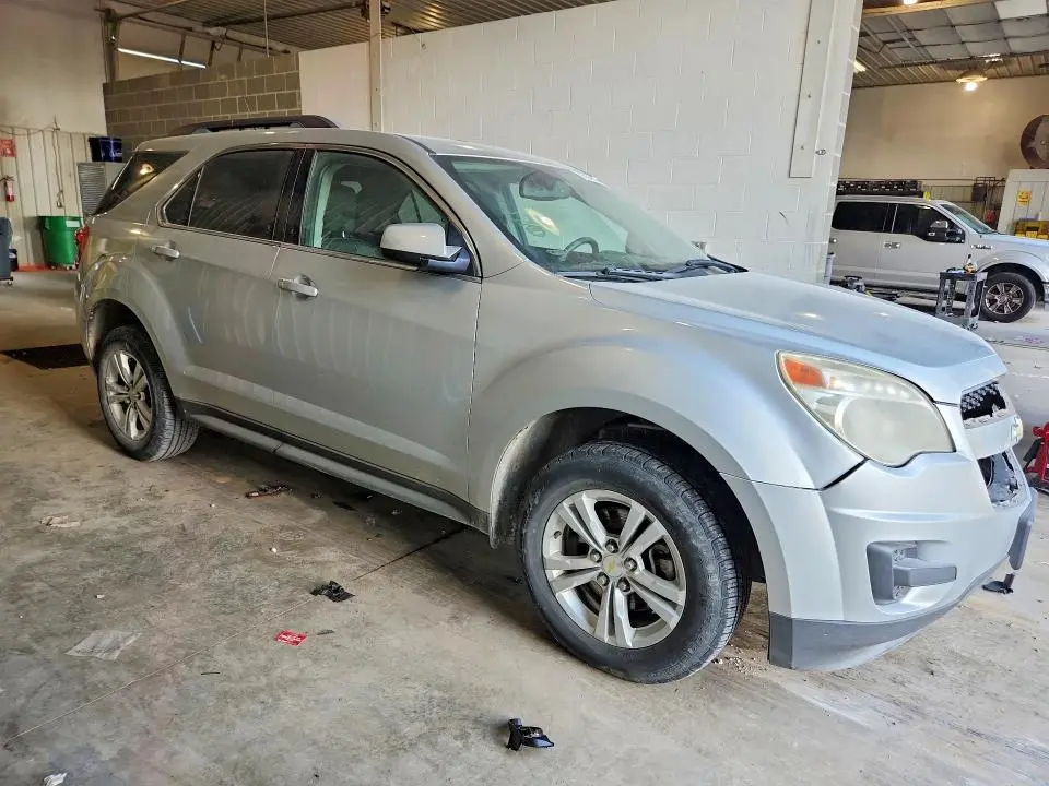 2011 CHEVROLET EQUINOX LT  