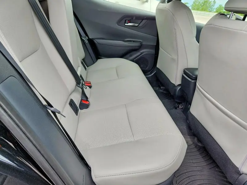 2024 TOYOTA PRIUS XLE  