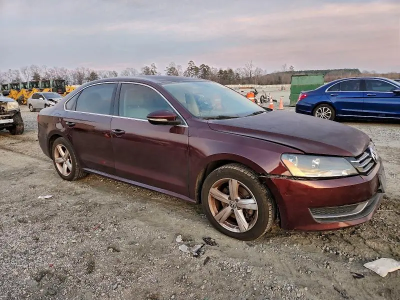 2012 VOLKSWAGEN PASSAT SE  