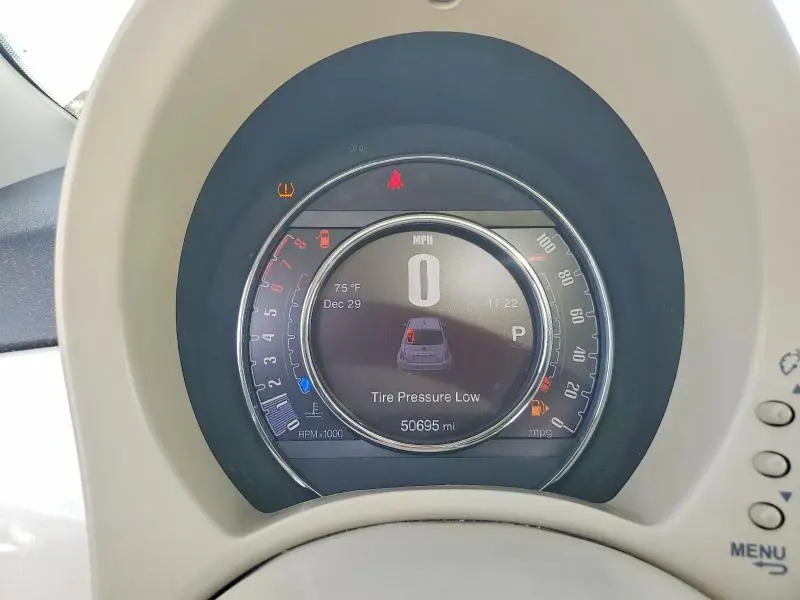 2017 FIAT 500 LOUNGE  