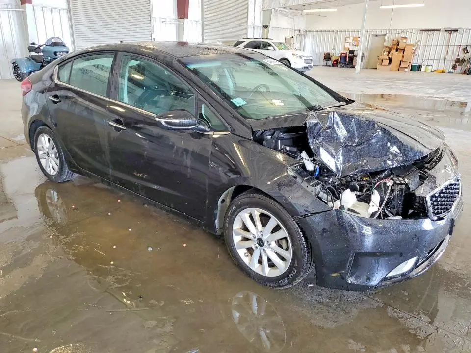 2017 KIA FORTE S  