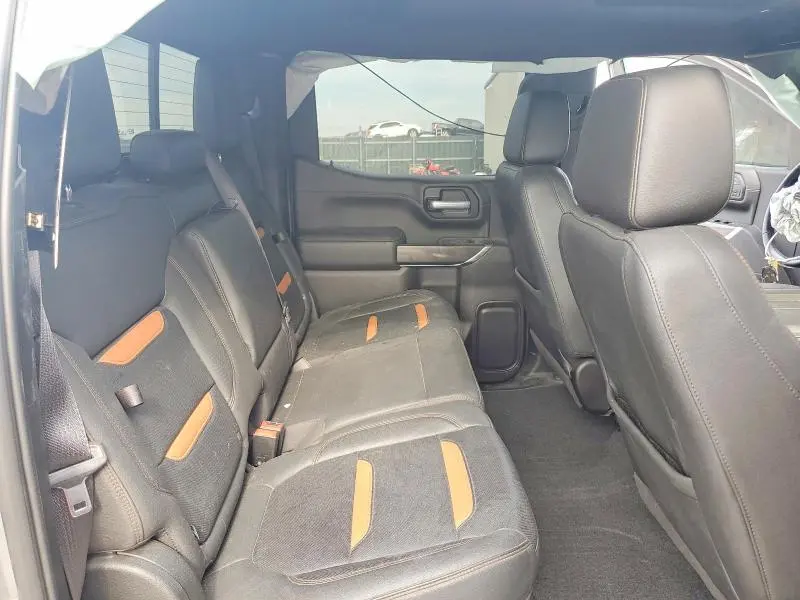 2021 GMC SIERRA K1500 AT4  