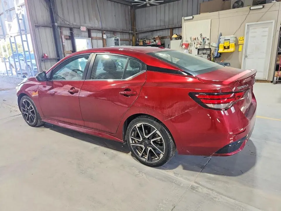 2024 NISSAN SENTRA SR  