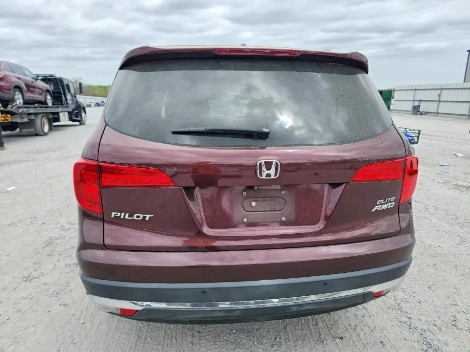 2016 HONDA PILOT ELITE  