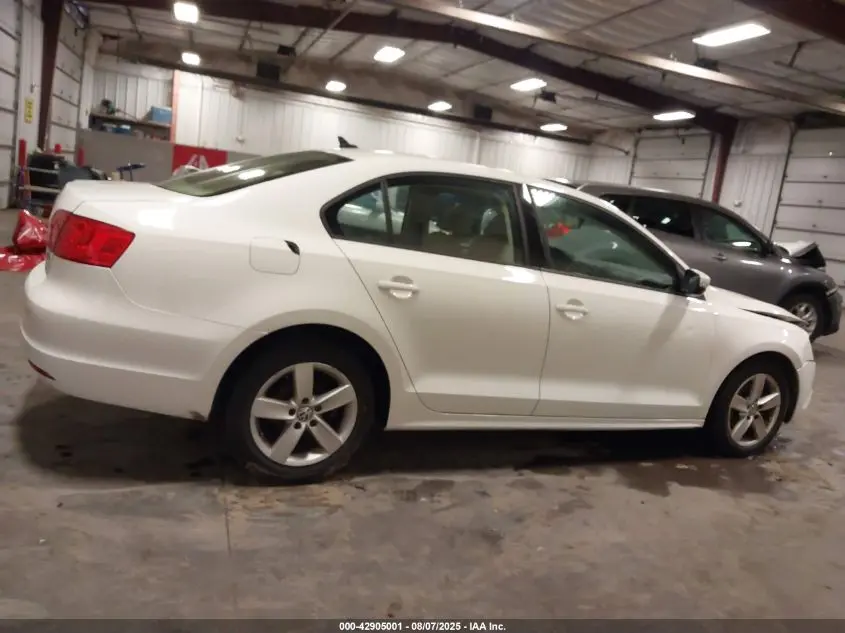 2012 VOLKSWAGEN JETTA 2.0L TDI