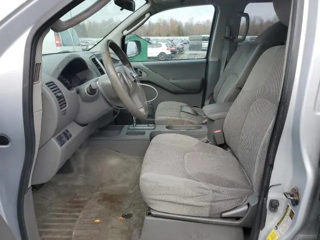 2011 NISSAN FRONTIER SV  