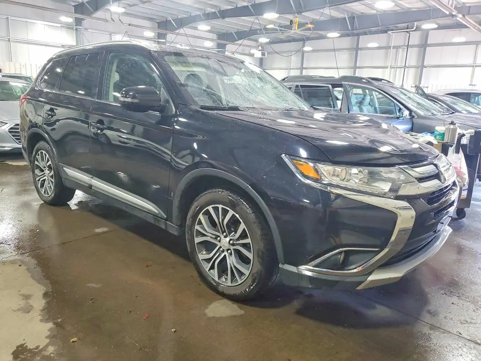2017 MITSUBISHI OUTLANDER SE  