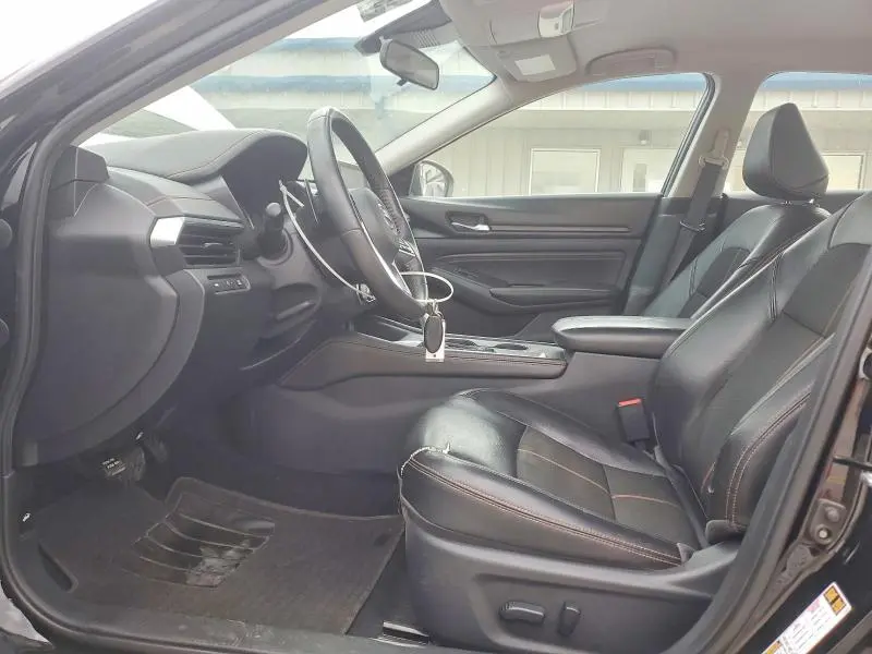 2020 NISSAN ALTIMA SR  