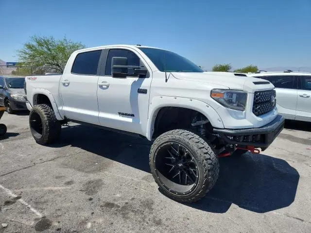 2018 TOYOTA TUNDRA CREWMAX SR5  