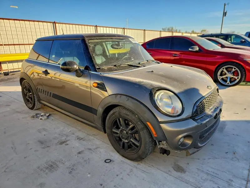 2013 MINI COOPER   