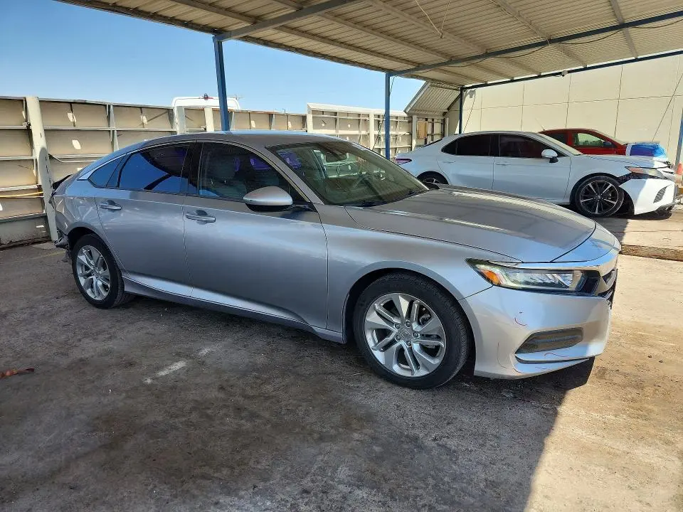 2018 HONDA ACCORD LX  