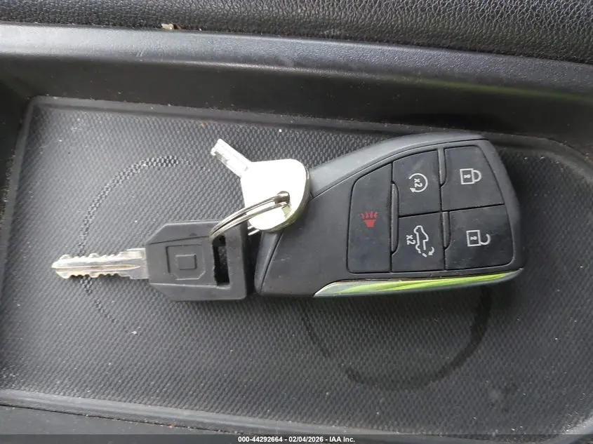 2023 CHEVROLET SILVERADO 1500 2WD  STANDARD BED LT