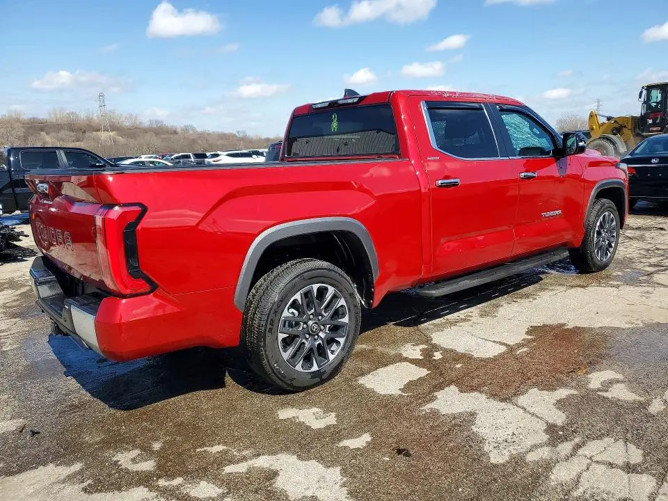2025 TOYOTA TUNDRA CREWMAX LIMITED  