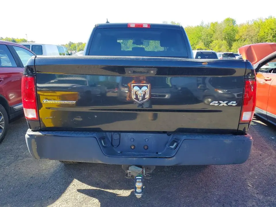 2015 RAM 1500 SLT  