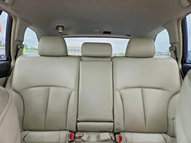 2010 SUBARU OUTBACK 2.5I LIMITED  