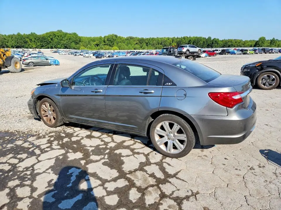 2013 CHRYSLER 200 LX  