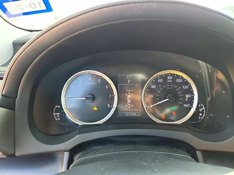 2016 LEXUS IS 200T  