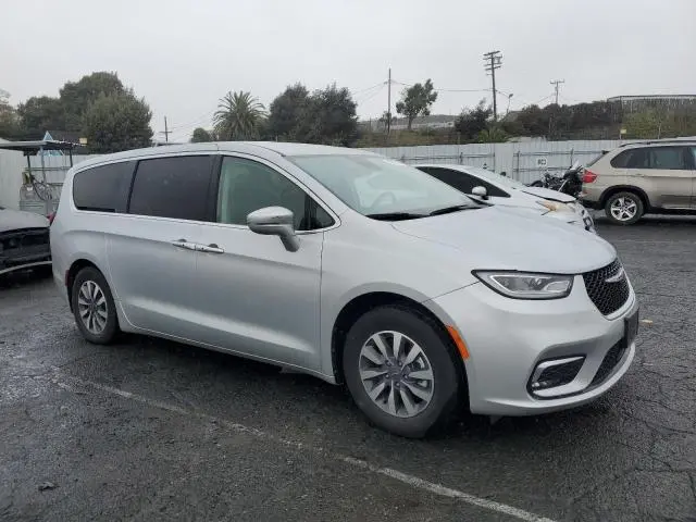 2022 CHRYSLER PACIFICA HYBRID TOURING L  