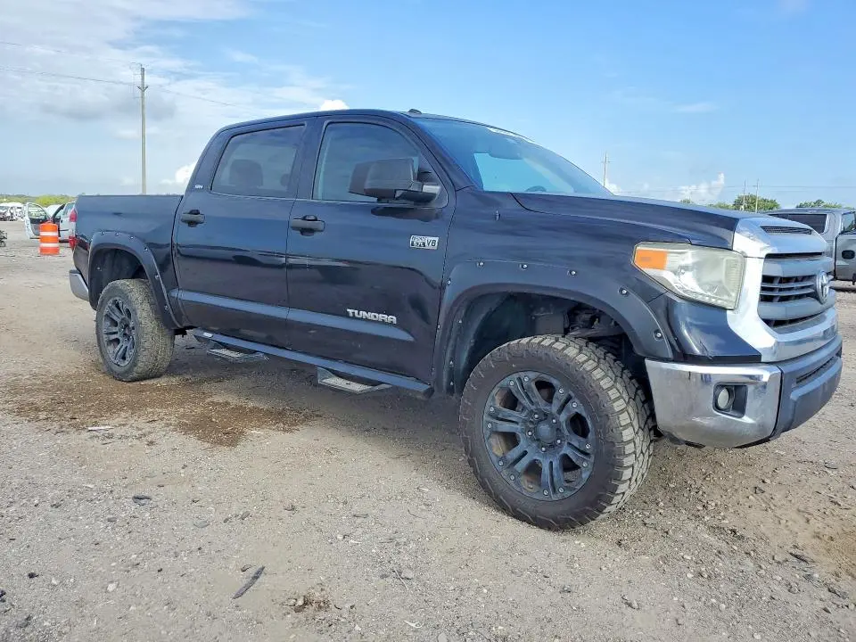 2014 TOYOTA TUNDRA CREWMAX SR5  