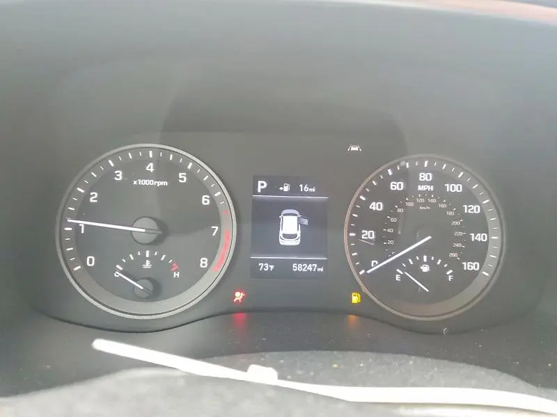 2020 HYUNDAI TUCSON SE  
