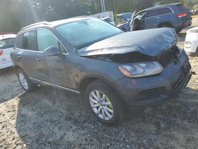2012 VOLKSWAGEN TOUAREG V6 TDI  
