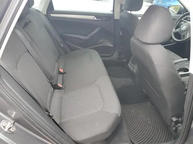 2012 VOLKSWAGEN PASSAT S  