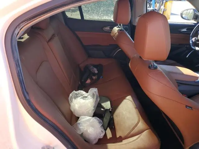 2021 ALFA ROMEO GIULIA SPORT  