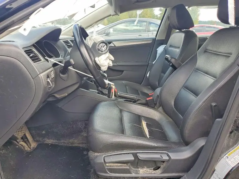 2015 VOLKSWAGEN JETTA SE  